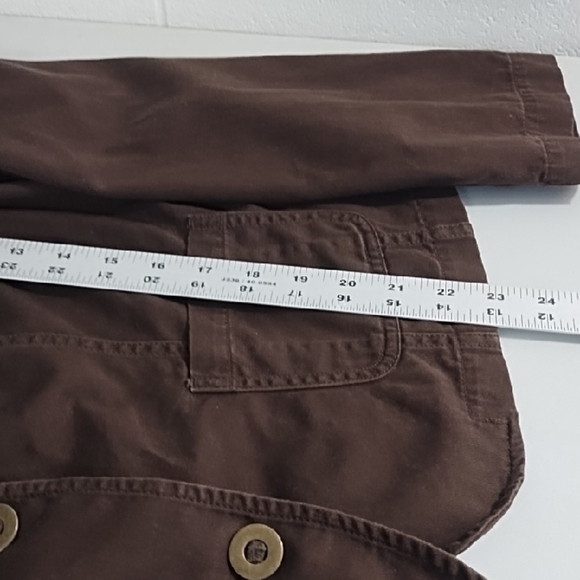 Brown Tailored Blazer with Notched Lapels - Picture 6 of 13